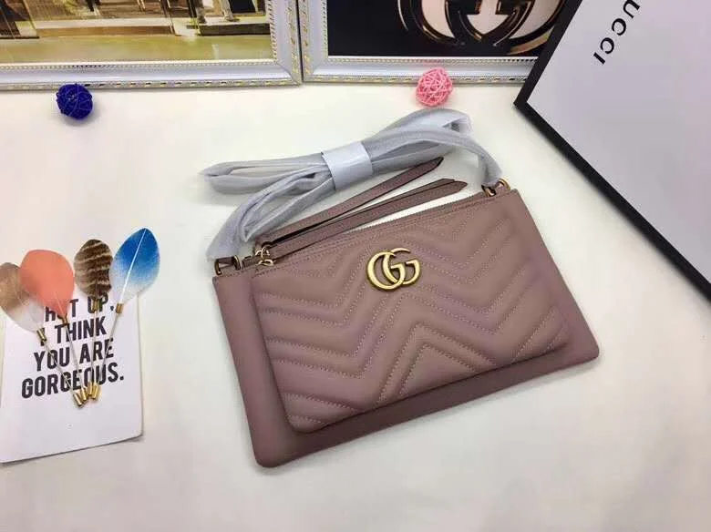 Women Gucci bags with a zip - around closure for securityGucci Bags