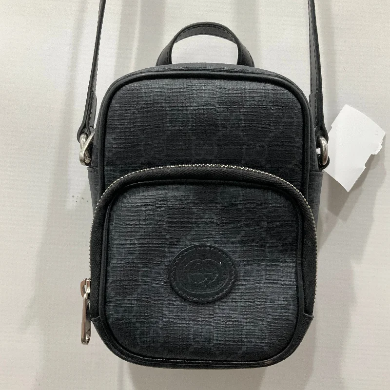 Women Gucci bags with a front - flap pocket for quick - access itemsCrossbody Designer By Gucci  Size: Small