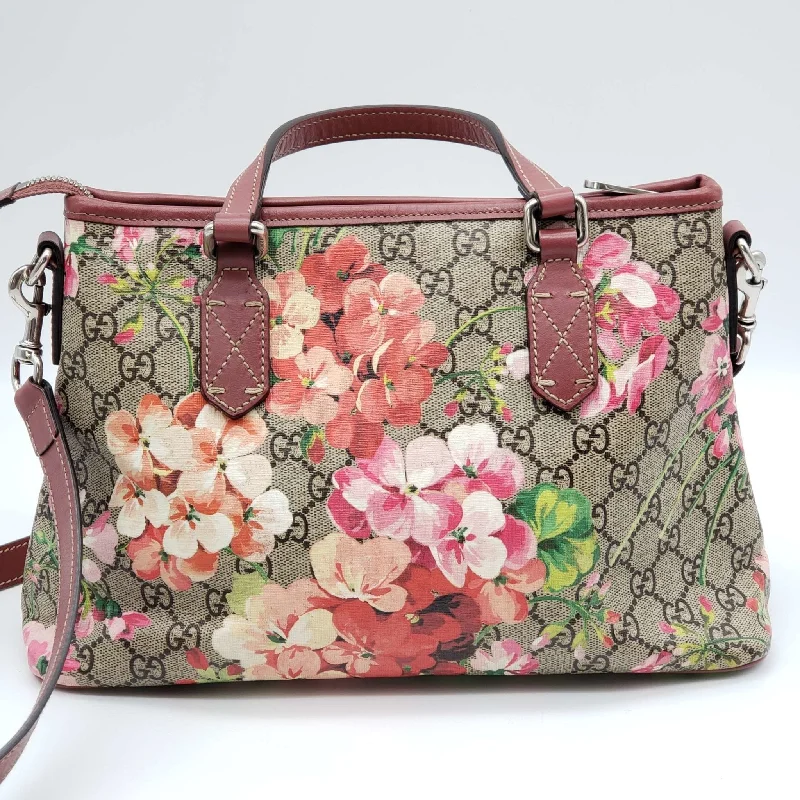 Ladies Gucci Dionysus bags with a chain - link shoulder strapGucci Supreme Bloom Pink Rose Shoulder Bag