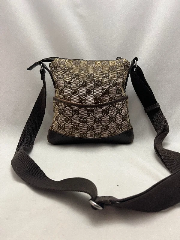 Ladies Gucci shoulder bags with a single - handle designGucci Crossbody