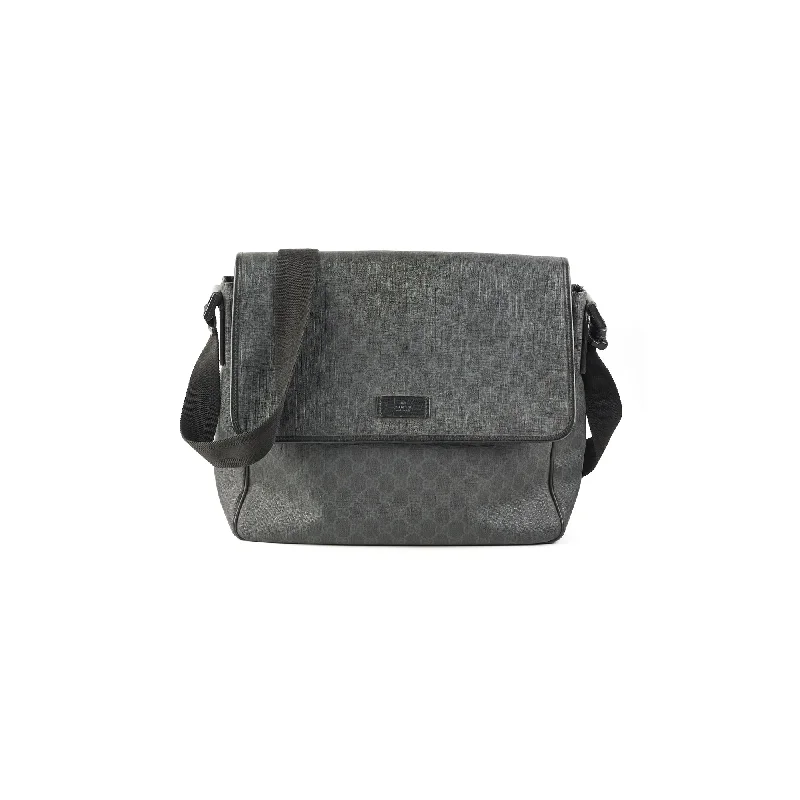 Women Gucci bags with a snap - button closure and a decorative charmGucci Mens Black Shoulder Monogram Bag