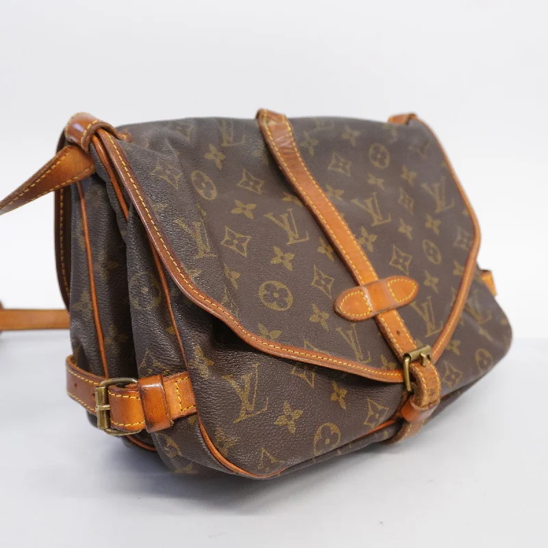 Louis Vuitton Petite Malle bags with a hard - shell structure for uniquenessLouis VuittonAuth  Monogram Saumur 30 M42256 Women's Shoulder Bag