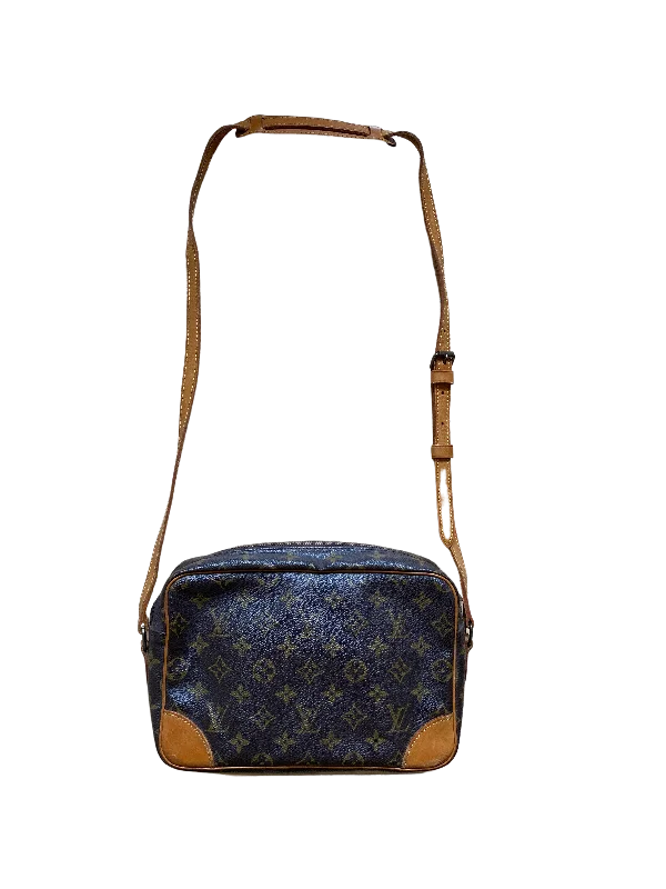 Louis Vuitton tote bags with a double - handle and shoulder - strap optionLouis Vuitton Trocadero 27 Monogram