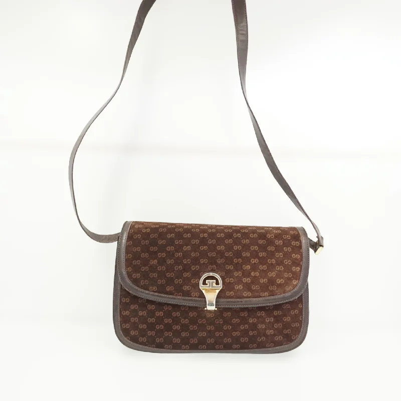 Women Gucci bags with a zippered interior pocketGucci Skind Crossbody