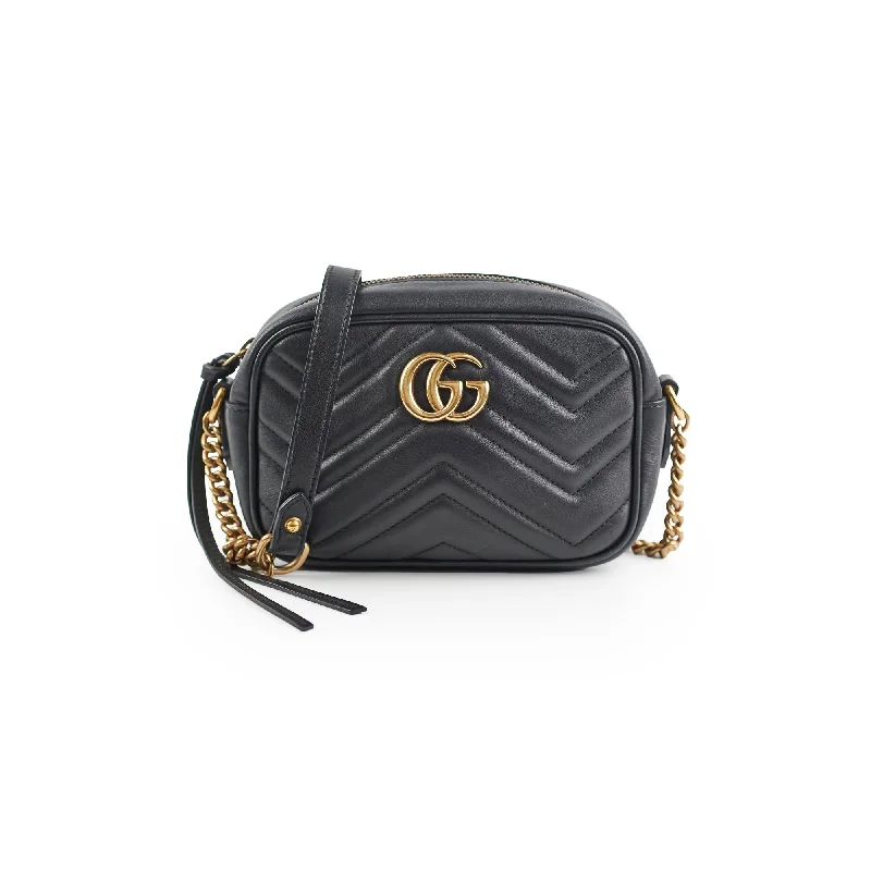 Ladies Gucci shoulder bags with a magnetic - closure flapGucci Mini Marmont Camera Black