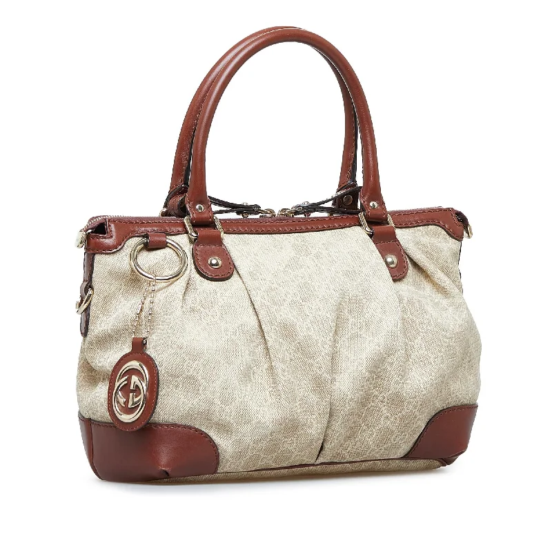 Women Gucci bags with interlocking G hardware for a classic lookGucci GG Canvas Sukey Satchel (SHG-M2Kzun)