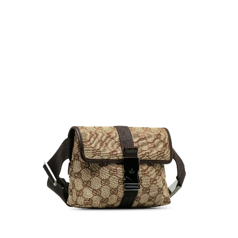 Gucci tote bags for women with a printed Gucci logoGucci GG Canvas Belt Bag (h2DIhN)