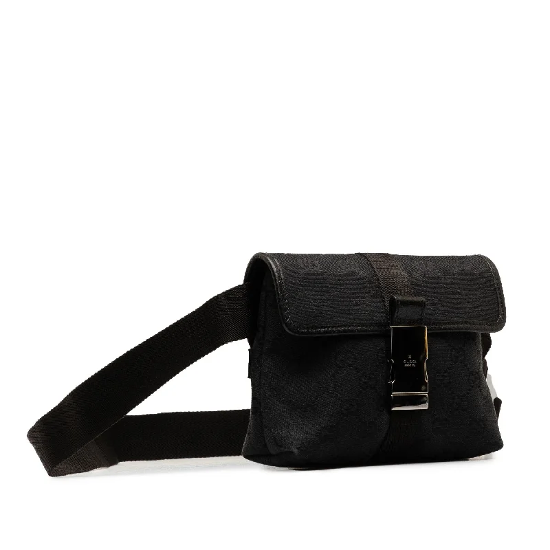 Gucci backpacks for women with a sleek silhouetteGucci GG Canvas Belt Bag H6MAgS)