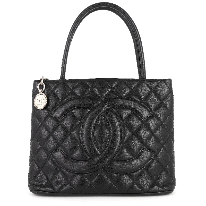 Chanel Medium Tote Bag for Office LadiesMedallion Caviar Tote Bag