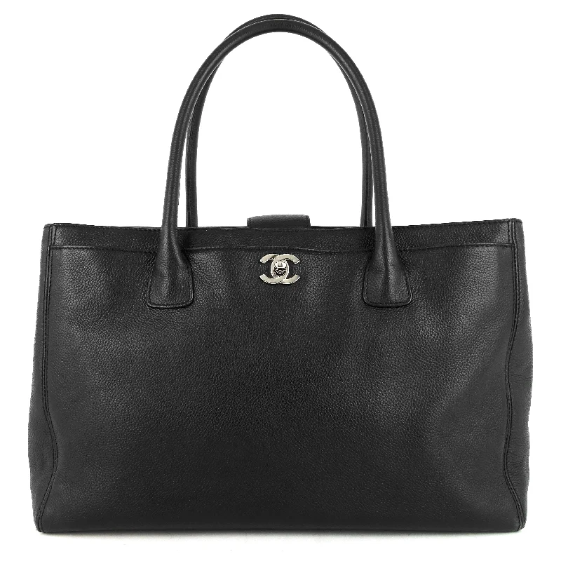 Chanel Medium Tote Bag for Office LadiesExecutive Cerf Caviar Tote Bag