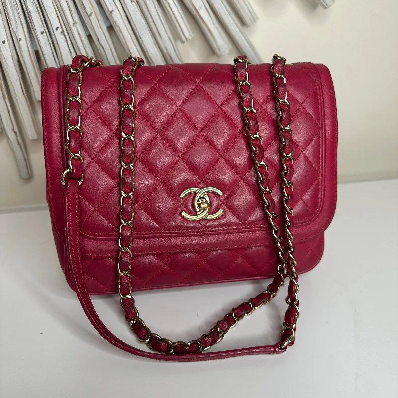 Chanel Chain Strap Handbag for Everyday UseCHANEL Pink Flap Bag