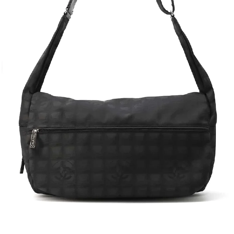 Chanel Designer Handbag with Unique DesignCHANEL New Travel Line Messenger Bag Black A29348 Nylon Leather