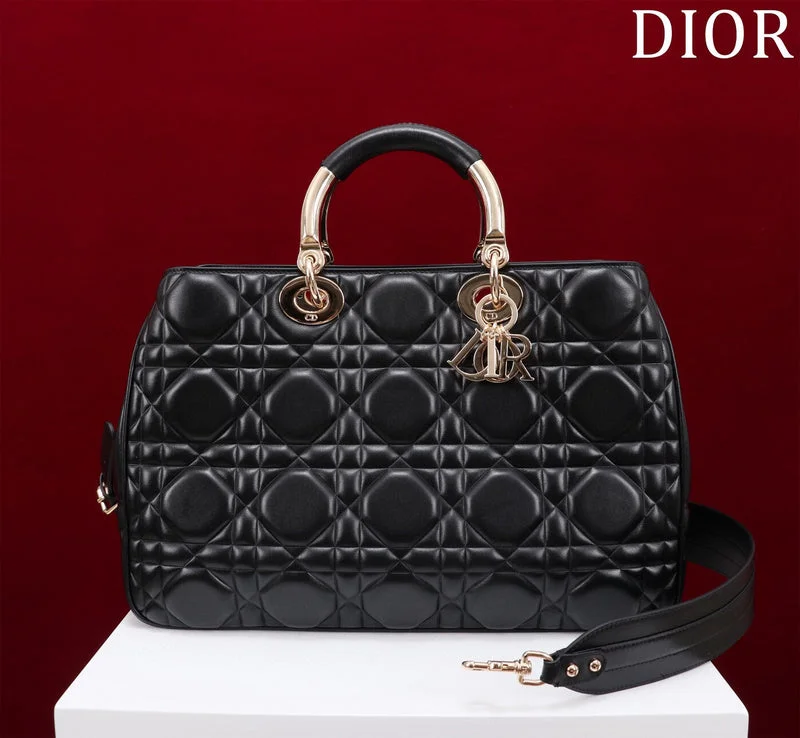 Luxury Christian Dior crossbody bags with a chain - link strapBC - Dior Bags - 1032