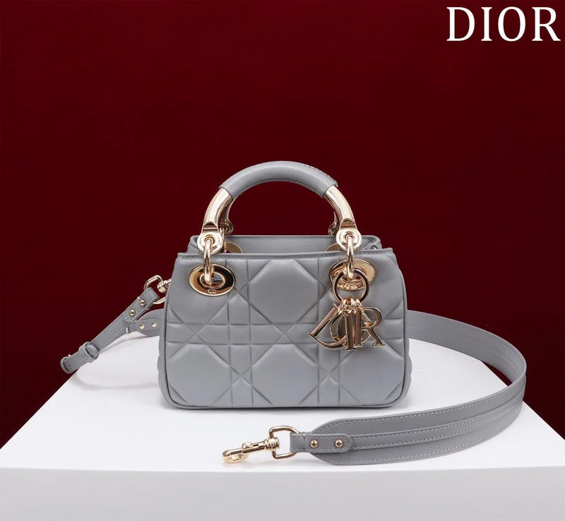 Christian Dior Saddle bags with a distressed leather finishBC - Dior Bags - 1034