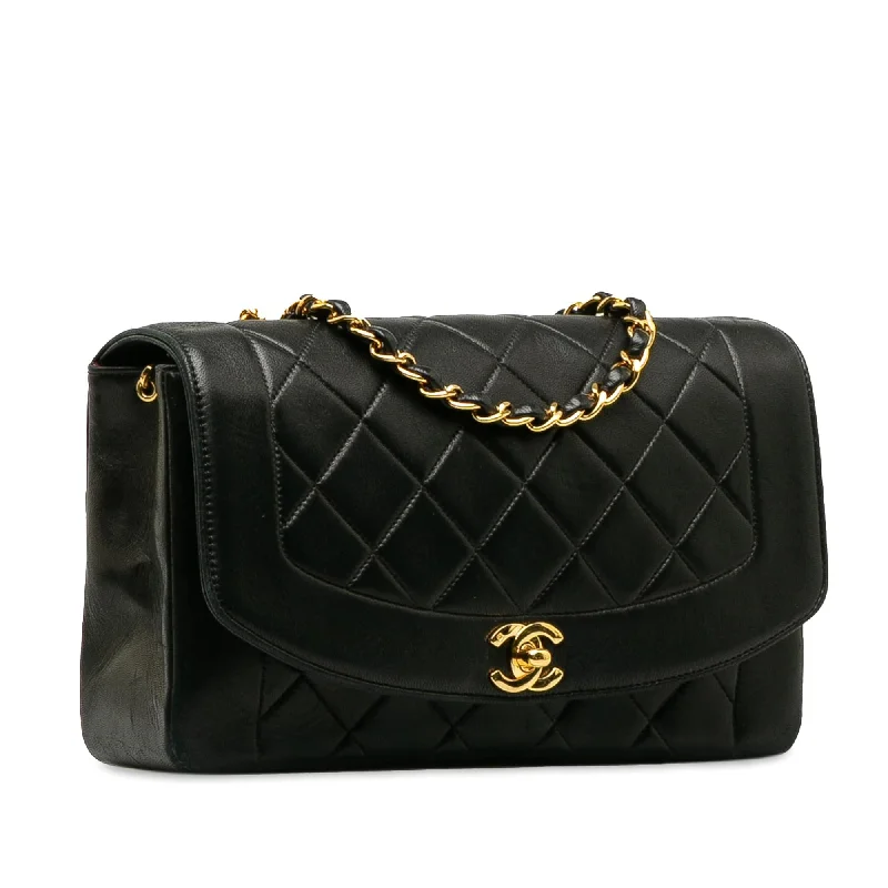 Chanel Vintage Inspired Handbag for Retro LoversChanel Medium Lambskin Diana Flap (CKvSGc)