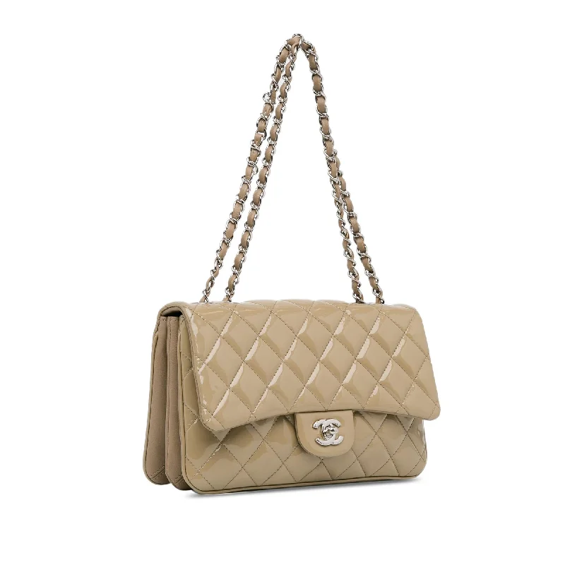 Chanel Quilted Leather Shoulder Bag for FashionistasChanel Medium Patent 3 Accordion Flap (8ZGroo)