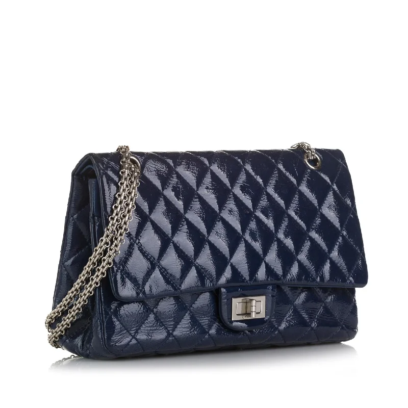 Chanel Vintage Inspired Handbag for Retro LoversChanel Medium Reissue Double Flap Bag (HebvEh)