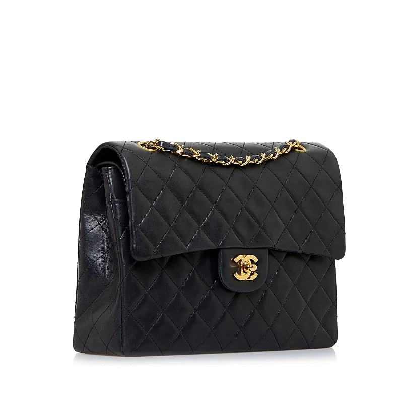 Chanel Vintage Inspired Handbag for Retro LoversChanel Medium Tall Classic Lambskin Double Flap (AwW71J)