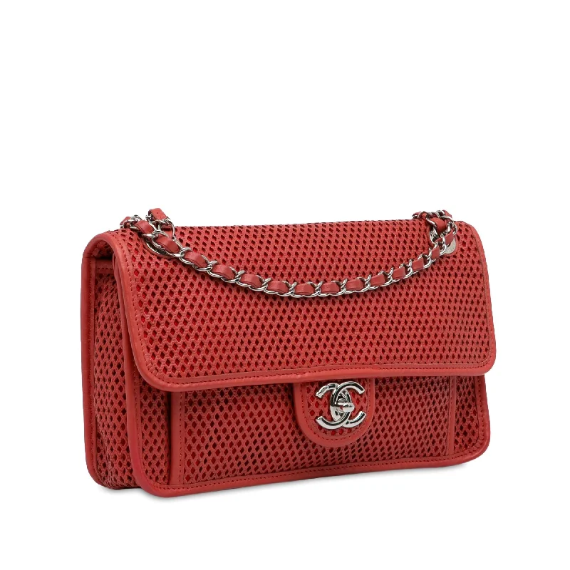 Chanel Quilted Leather Shoulder Bag for FashionistasChanel Medium Up In The Air Flap (VKAPFw)