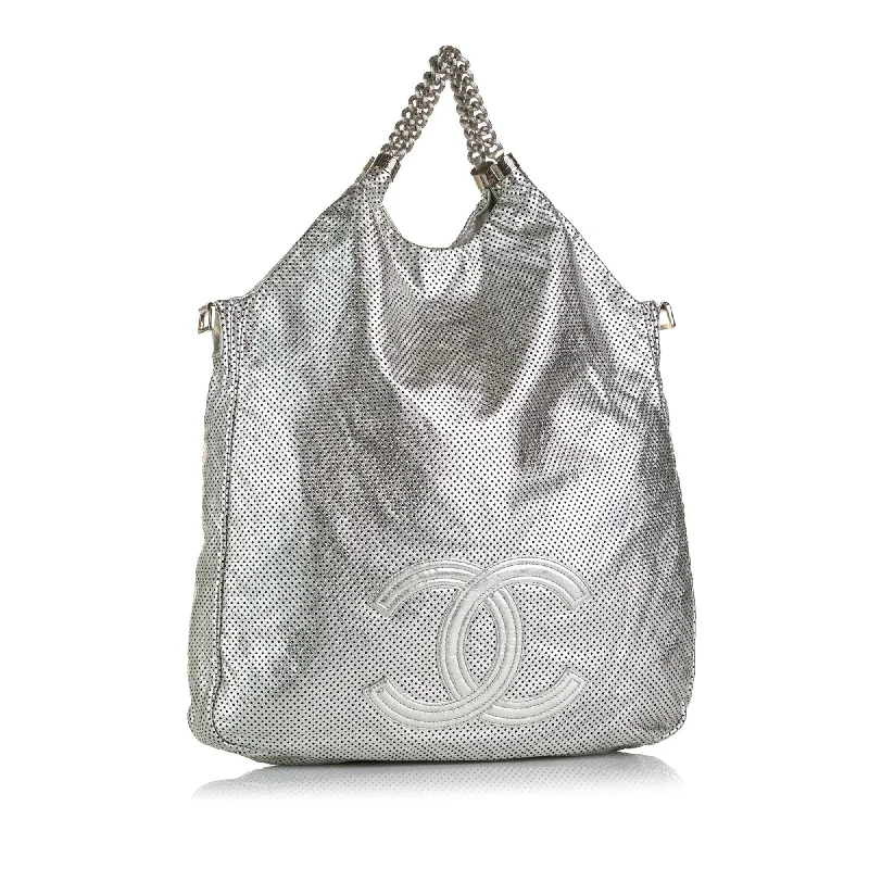 Chanel Colorful Handbag for Spring OutfitsChanel Metallic Rodeo Drive Tote (37071)