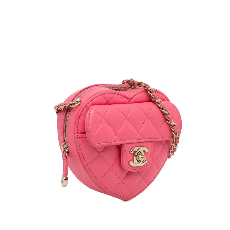 Chanel Medium Tote Bag for Office LadiesChanel Mini CC in Love Heart Crossbody Bag (0Qf4HI)