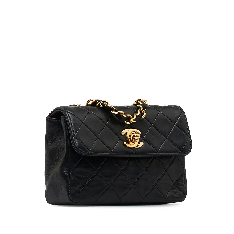 Chanel Chain Strap Handbag for Everyday UseChanel Mini CC Quilted Lambskin Flap (vKkjGB)