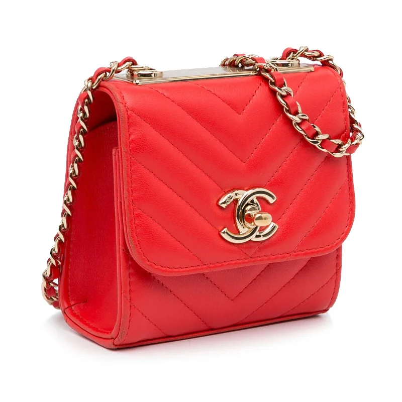 Chanel Classic Flap Bag for Evening PartyChanel Mini Chevron Quilted Lambskin Trendy CC Chain Wallet (ne3z79)