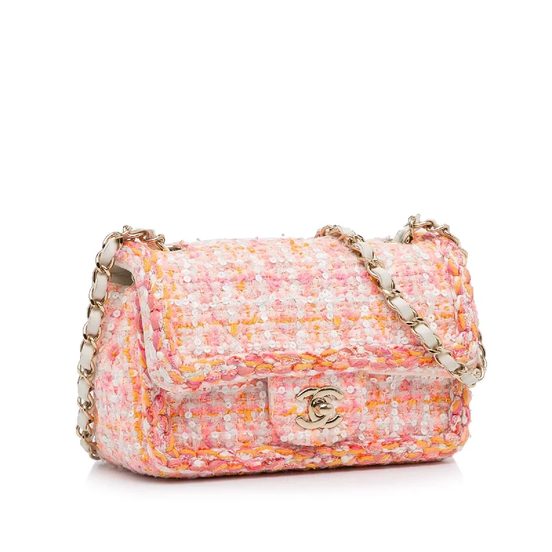 Chanel Small Crossbody Bag for TravelChanel Mini Classic Embellished Tweed Flap Bag (xnY6RF)