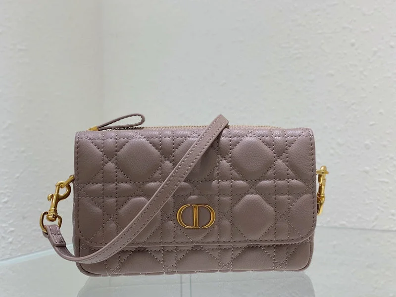 Luxury Christian Dior crossbody bags with a chain - link strapChristian Dior  Bags - 3215