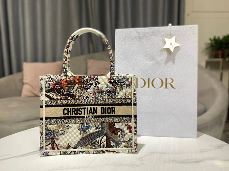 High - fashion Christian Dior bags with a geometric patternChristian Dior  Bags - 3350