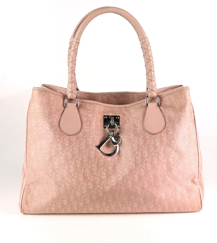 Luxury Christian Dior crossbody bags with a chain - link strapLovely Monogram Nylon Medium Bag