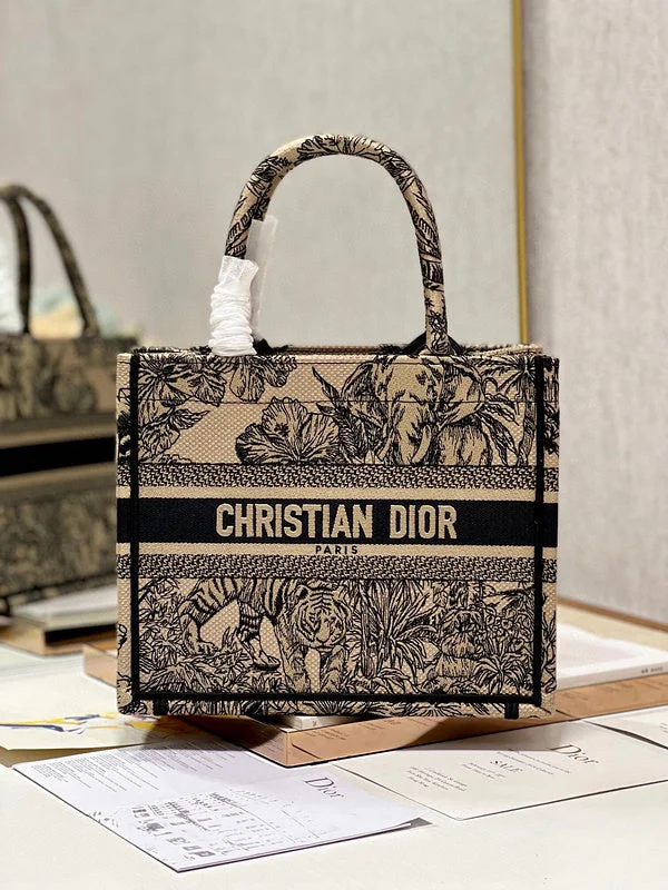 Fashion - forward Christian Dior tote bags for the modern womanBC - Dior Bags - 468