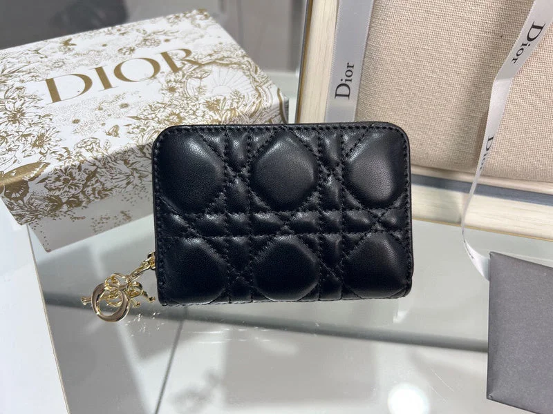 Christian Dior Saddle bags with a distressed leather finishBC - Dior Bags - 566