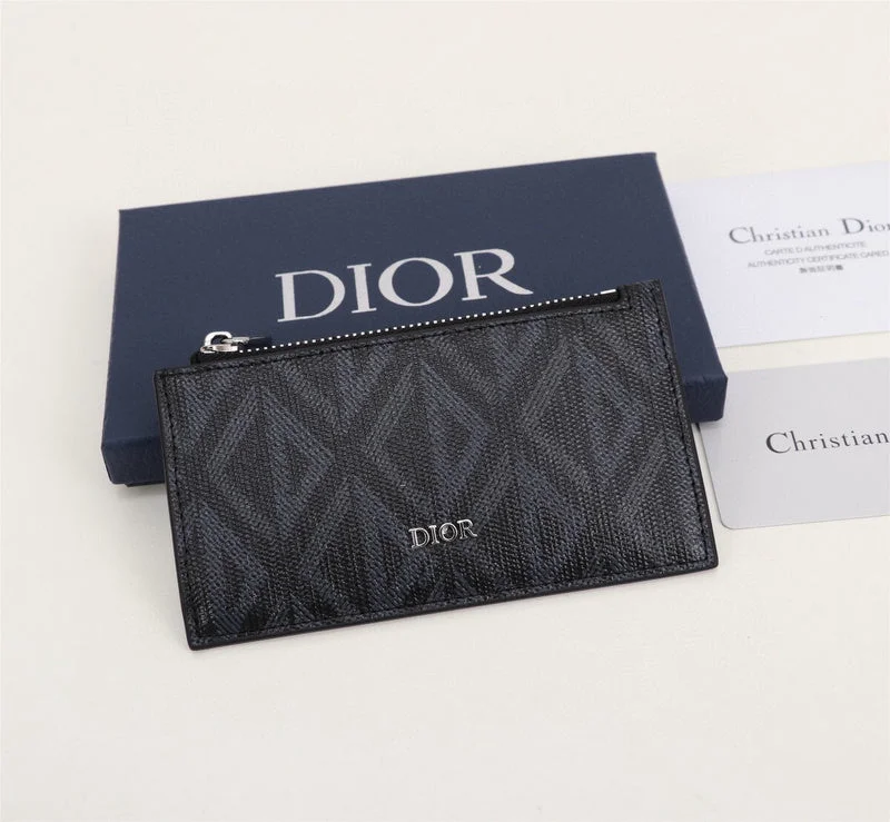 Fashion - forward Christian Dior tote bags for the modern womanDior Bag