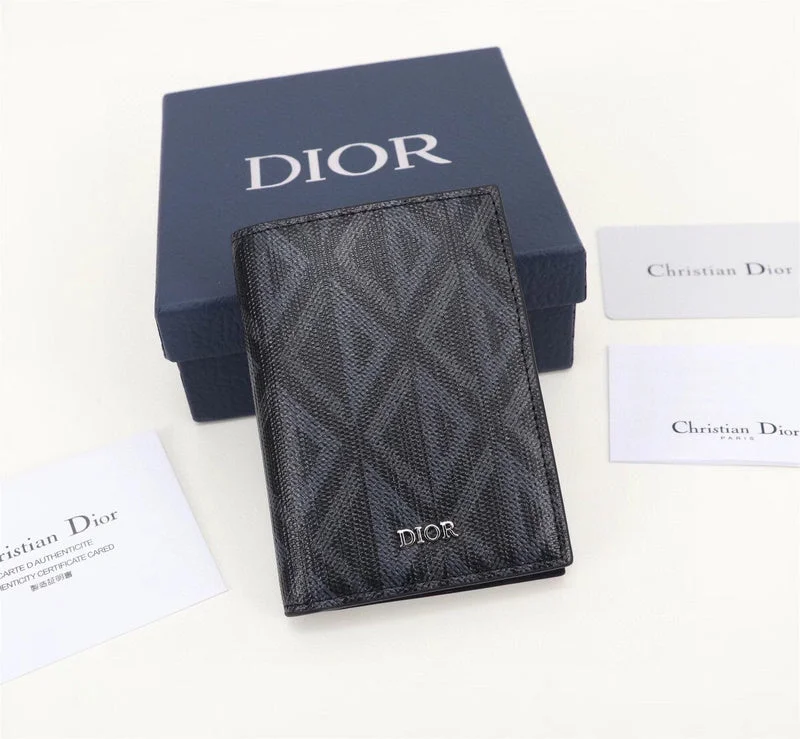 Christian Dior bags with a detachable coin purse insideDior Bag