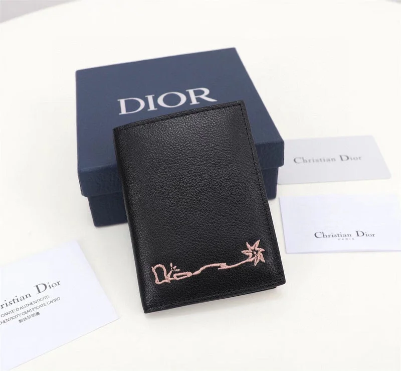 Christian Dior crossbody bags with a front - flap pocket for easy accessDior Bag