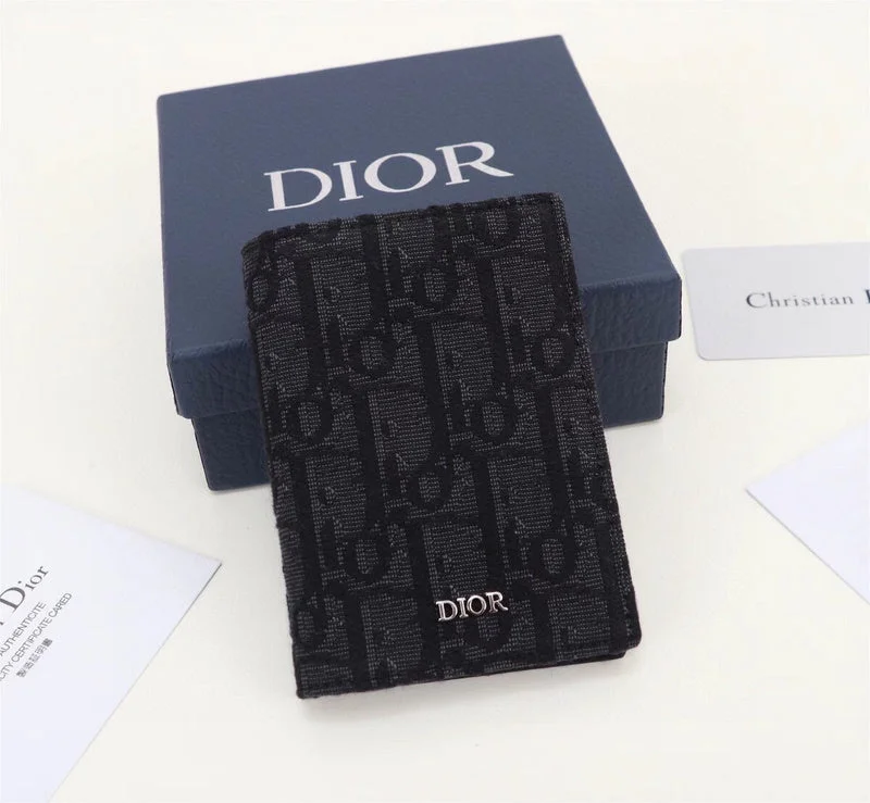 Christian Dior bags with a detachable coin purse insideDior Bag