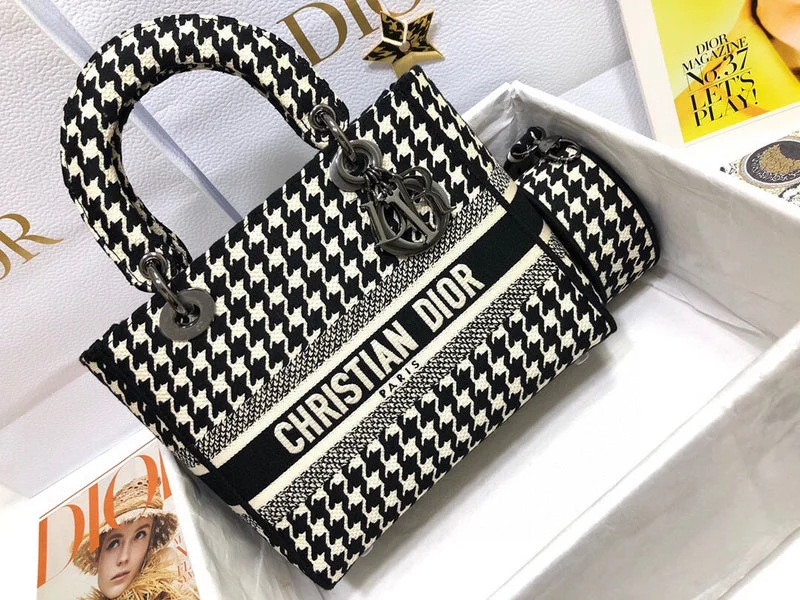 Stylish Christian Dior shoulder bags with a tassel - adorned zipperDior Bag